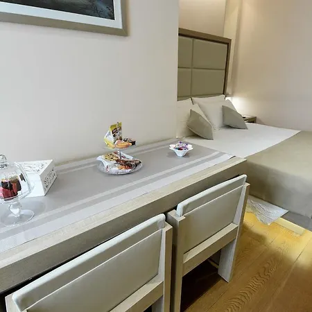 Guest house Domus Clara 3*