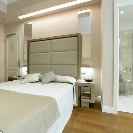 Domus Clara Konukevi 3*