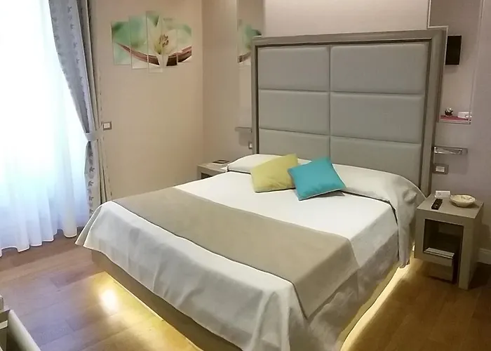 招待所 多莫斯克拉拉旅馆 3*